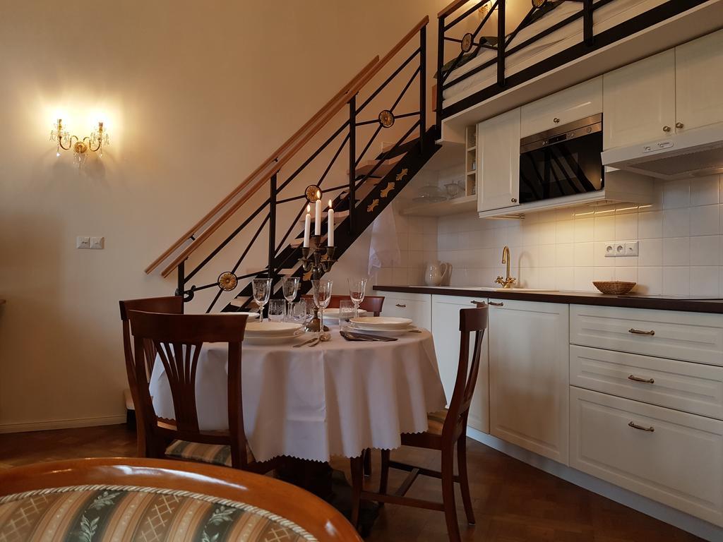 Charles Apartment Прага Екстериор снимка